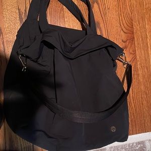 EUC Lululemon On My Level Bag 19L